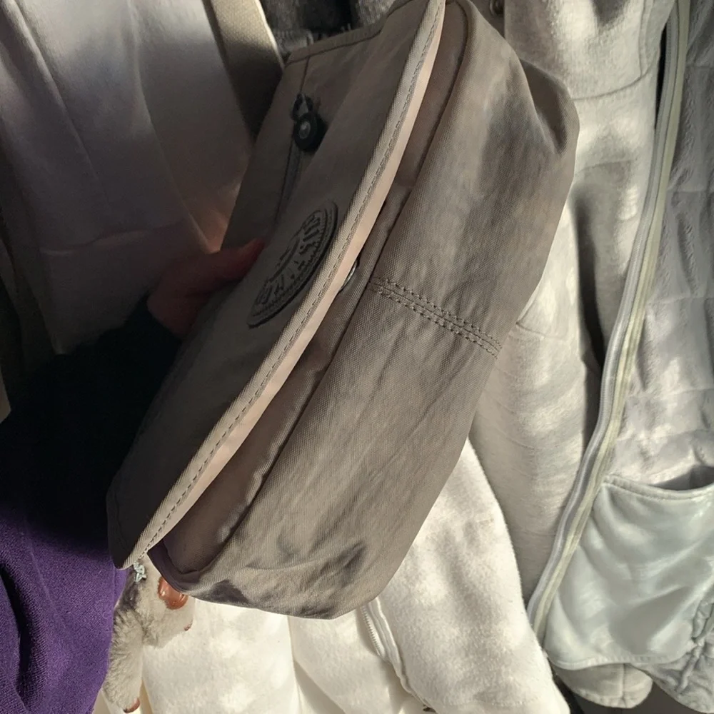 Gray Kipling Purse - Picture 15 of 16